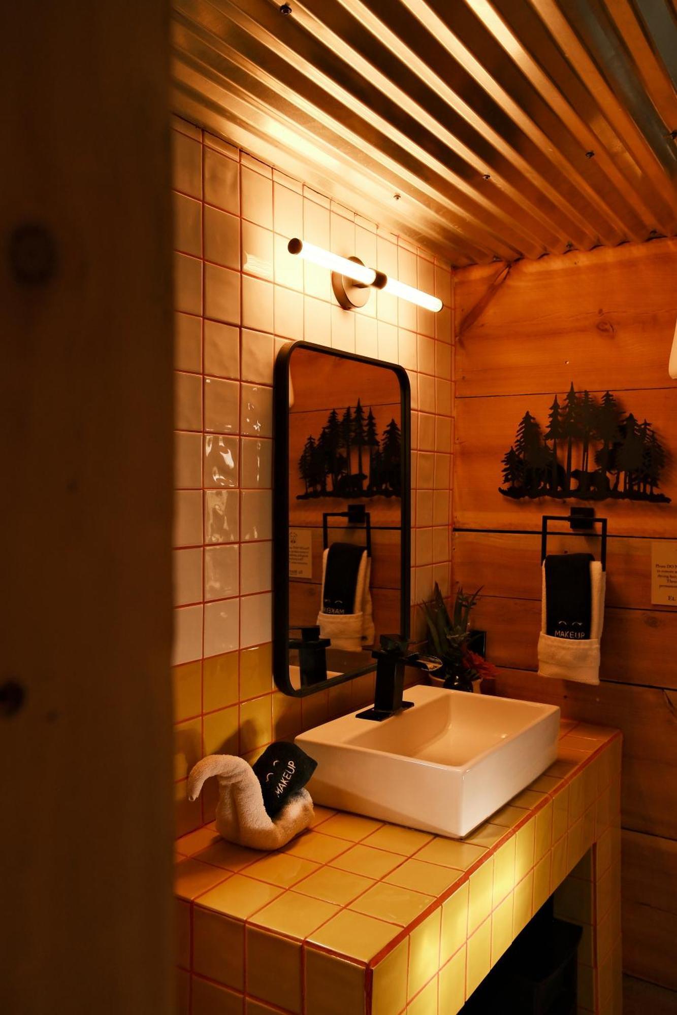 Villa Crows Nest Treehouse At El Mstico Ranch Nogal Exterior foto